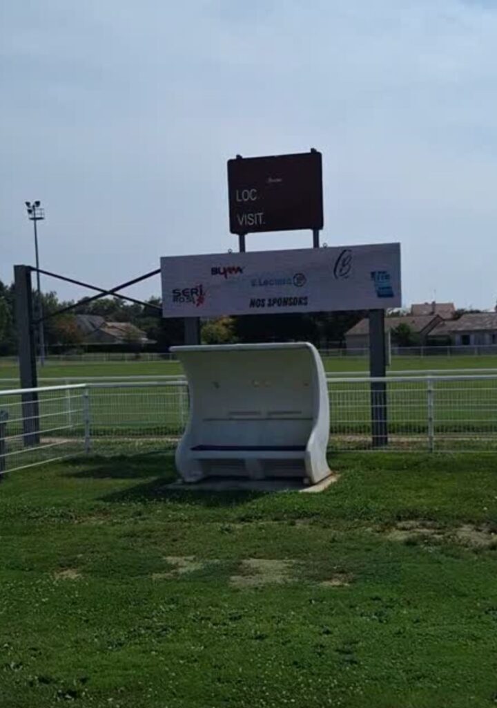 Installation d’un banner LED de stade